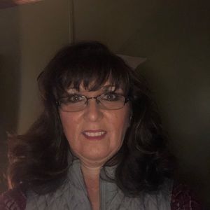 Meet your Posher, Denise